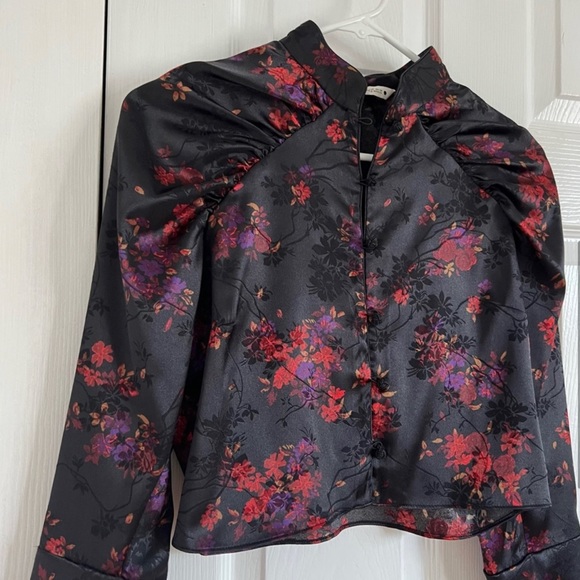 Zara Silk Floral embroidered Blouse - Picture 2 of 3